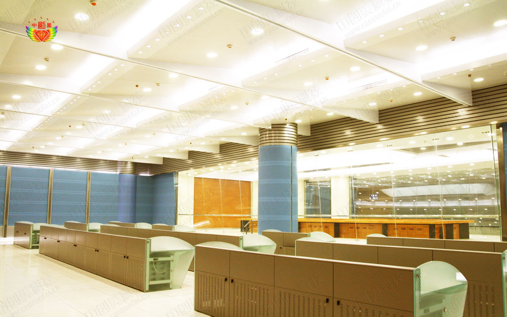 機(jī)場(chǎng)控制臺(tái)現(xiàn)場(chǎng)圖