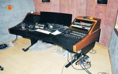 調(diào)音臺(tái)和控制臺(tái)的區(qū)別有哪些？