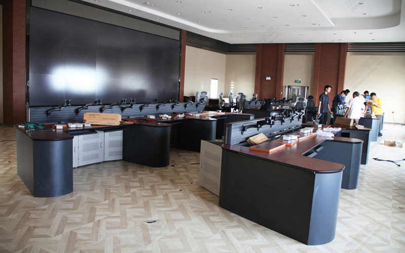 國家電網(wǎng)營口電力局調(diào)度操作臺(tái)案例照片